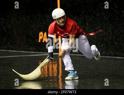 Cesta punta. Pelota sport basque. Jai-Alai Biarritz. Pays basque. France. Banque D'Images