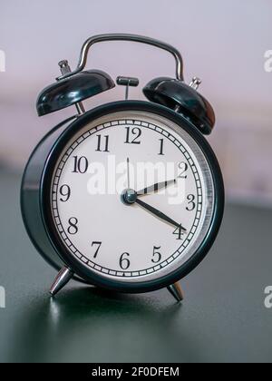 radio-réveil rétro ou rétro noir Banque D'Images