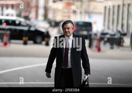 Londres, Angleterre, Royaume-Uni. 7 mars 2021. Jonathan ASHWORTH, secrétaire de la Santé fantôme, est vu à l'extérieur de la BBC New Broadcasting House. Credit: Tayfun Salci/ZUMA Wire/Alay Live News Banque D'Images