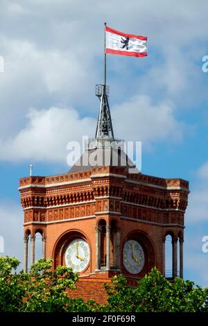 Rotes Rathaus Berlin Bear flag Allemagne Banque D'Images