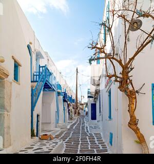 Dans l'île de grèce antorini europe vieille maison et couleur blanche Banque D'Images