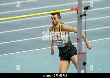 TORUN, POLOGNE - MARS 7: Mateusz Przybylko d'Allemagne en compétition dans la finale de Mens High Jump lors des Championnats européens d'athlétisme en intérieur 2021 ma Banque D'Images