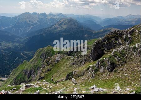 Paysage de montagnes sur montagnes Agrafa en Thessalie, Grèce Banque D'Images