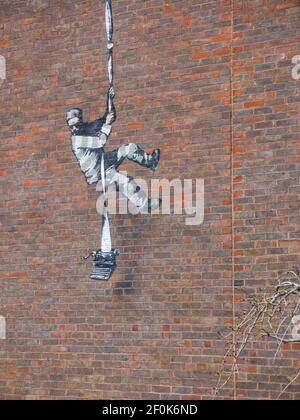 Mur de la prison de Banksy's Reading, Reading , Berkshire, Angleterre, Royaume-Uni, GO. Banque D'Images