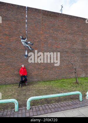 Mur de la prison de Banksy's Reading, Reading , Berkshire, Angleterre, Royaume-Uni, GO. Banque D'Images