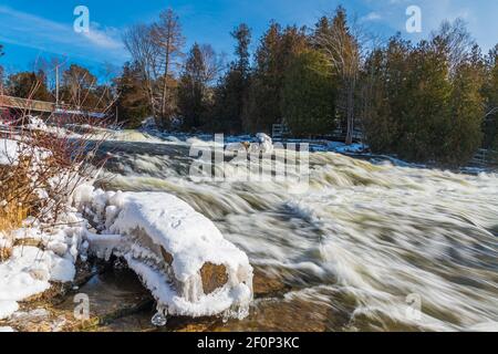 Parc national Fathom Five Comté de Grey Sauble Péninsule-Bruce Ontario Canada Banque D'Images