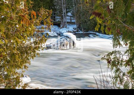 Parc national Fathom Five Comté de Grey Sauble Péninsule-Bruce Ontario Canada Banque D'Images