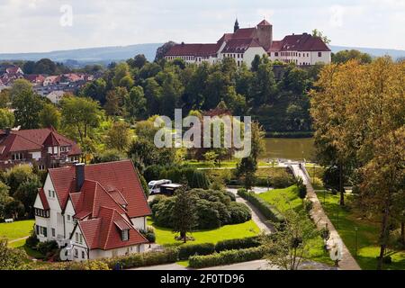 Château d'Iburg au-dessus de la ville, Bad Iburg, Muensterland, Basse-Saxe, Allemagne Banque D'Images