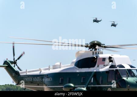 Marine One avec le président Donald Trump et la première dame Melania Trump à bord de terres le vendredi 24 2019 mai à la base conjointe Andrews Md. Pour monter à bord de la Force aérienne One pour son voyage au Japon. Banque D'Images