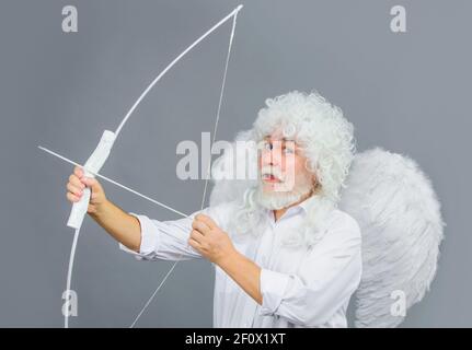 Saint-Valentin ange avec ailes. Flèches d'amour. Fête de la Saint-Valentin. Banque D'Images