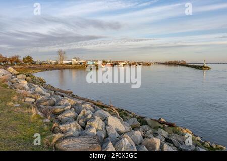 Garry point Park au coucher du soleil. Richmond, C.-B., Canada. Banque D'Images