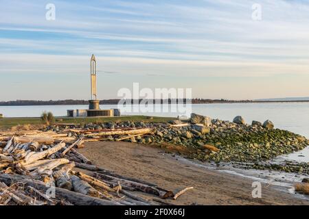 Steveston Fisherman's Memorial. Garry point Park au coucher du soleil. Richmond, C.-B., Canada. Banque D'Images