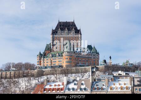 Vue d'hiver sur le château de Frontenac dans le Vieux-Québec ville Banque D'Images