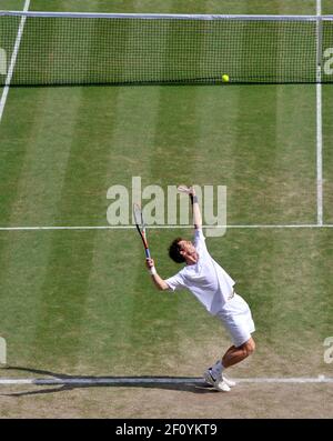 CHAMPIONNATS DE TENNIS DE WIMBLEDON 2008. 6E JOUR 28/6/2008 ANDY MURRAY PENDANT SON MATCH AVEC TOMMY HAAS. PHOTO DAVID ASHDOWN Banque D'Images