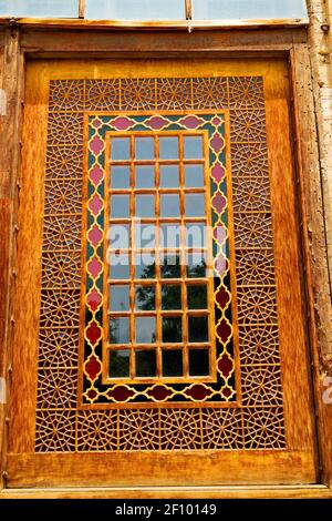 En iran, l'ancienne fenêtre de l'architecture Banque D'Images