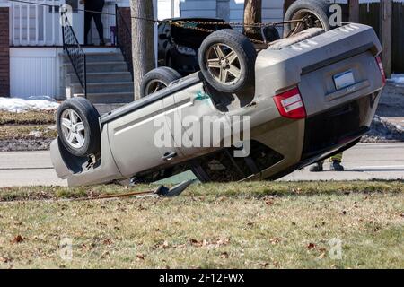 Accident de la route, retournement, Saginaw, MI, États-Unis, Par James D Coppinger/Dembinsky photo Assoc Banque D'Images