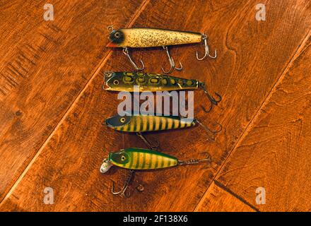 Leurres de pêche vintage en bois Banque D'Images