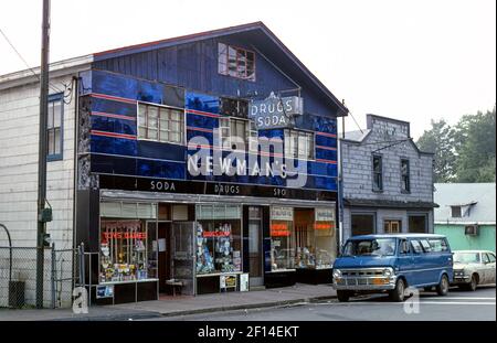 Newman's Drugs Lake Huntington New York ca. 1976 Banque D'Images