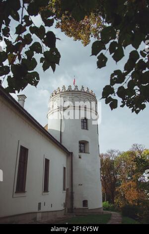 Le château de Przemysl ou le château de Casimir, XIVe siècle, est un château Renaissance situé à Przemysl, en Pologne. Il est situé sur la colline du château. Vue sur la Tour de la citadelle Banque D'Images