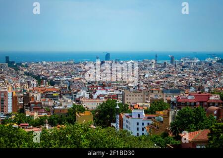 Barcelone, Espagne - 26 juillet 2019 : vue aérienne de la ville de Barcelone et de la mer Méditerranée, Catalogne, Espagne Banque D'Images