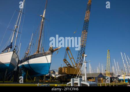 Le quai de Gosport Boatyard, Gosport, Hampshire, Angleterre, Royaume-Uni Banque D'Images