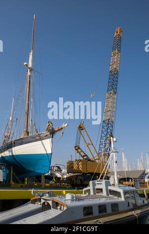 Le quai de Gosport Boatyard, Gosport, Hampshire, Angleterre, Royaume-Uni Banque D'Images