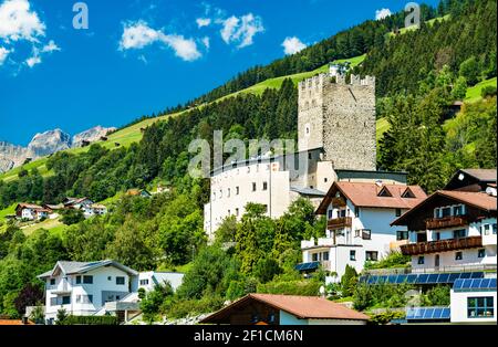 Château de Bideneck au village de Fliess en Autriche Banque D'Images