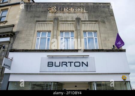 Chippenham, Wiltshire, Royaume-Uni. 5 mars 2021. Une boutique Burton fermée et vide est photographiée à Chippenham, Wiltshire. La marque Burton était la propriété d'Arcadia Banque D'Images