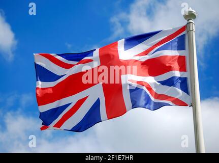 Drapeau Union Jack volant sur le mât, Cité de Westminster, Grand Londres, Angleterre, Royaume-Uni Banque D'Images