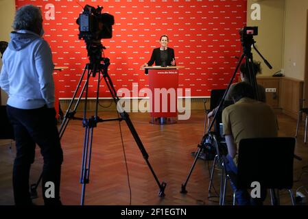 Berlin, Allemagne. 08 mars 2021. Janine Wissler, chef du parti Die Linke, donne une conférence de presse. Credit: Wolfgang Kumm/dpa/Alay Live News Banque D'Images