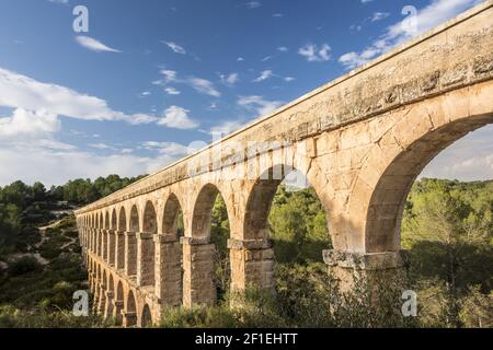 Aqueduc romain Pont del Diable à Tarragone Banque D'Images