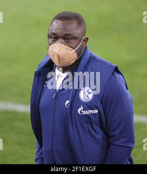 Gerald ASAMOAH (GE, coordination du département joueur sous licence) Soccer 1er Bundesliga, 24e jour de match, FC Schalke 04 (GE) - FSV FSV FSV Mainz 05 (MZ) 0: 0, le 5 mars 2021 à Gelsenkirchen/Allemagne. Photo: Juergen Fromme/firosportphoto/pool via FOTOAGENTUR SVEN SIMON # les règlements DFL interdisent toute utilisation de photographies comme séquences d'images et/ou quasi-vidéo # usage éditorial SEULEMENT # agences de presse nationales et internationales HORS € | usage dans le monde entier Banque D'Images