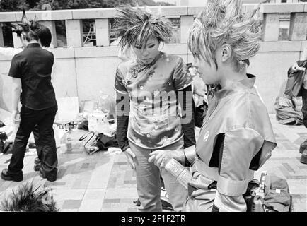 Jeunes filles japonaises vêtues de mode de rue à Tokyo, parc Yoyogi, Harajuku, Japon Banque D'Images