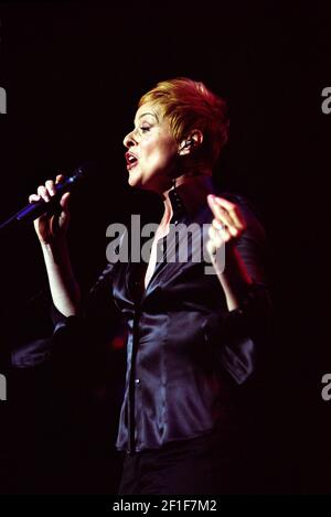 Lisa Stansfield en concert au Royal Albert Hall de Londres, Royaume-Uni. 3 avril 2003 Banque D'Images