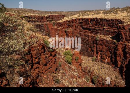 GORGE DE WEANO, PARC NATIONAL DE KARIJINI, AUSTRALIE OCCIDENTALE, AUSTRALIE Banque D'Images