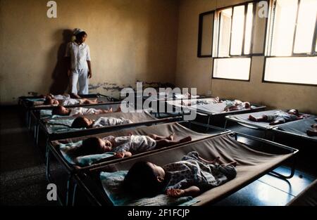 Pépinière d'enfants, Hanoï, Vietnam du Nord, juin 1980 Banque D'Images