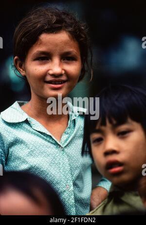 Enfants amérasiens nés de mères vietnamiennes et de pères américains, Ho Chi Minh ville, Vietnam, juin 1980 Banque D'Images