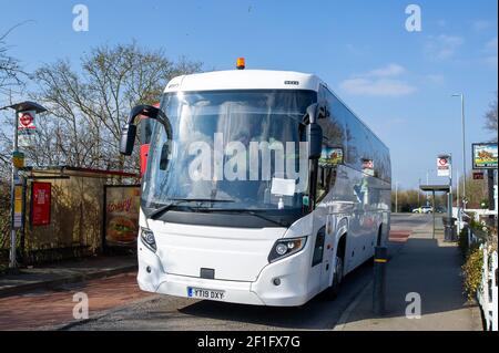 Sipson, West Drayton, Royaume-Uni. 7 mars 2021. L'hôtel Holiday Inn London, Heathrow. Les autocars transportent les passagers arrivant au Royaume-Uni à l'aéroport de Londres Heathrow vers les hôtels locaux afin qu'ils puissent mettre en quarantaine en vertu des règlements Covid-19 sur la quarantaine du coronavirus. Crédit : Maureen McLean/Alay Banque D'Images