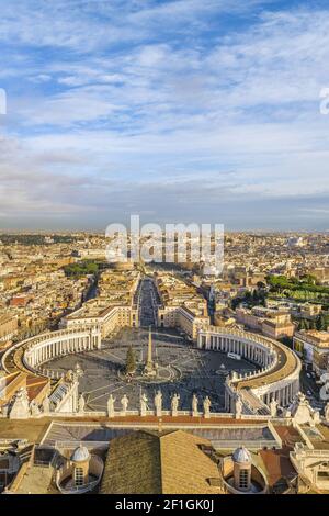 Vue aérienne de Rome depuis le point de vue de la basilique Saint-Pierre Banque D'Images