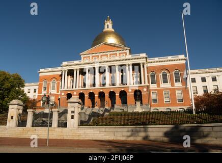 Entrée principale de Bulfinch, Massachusetts State House Capital Building Boston Banque D'Images