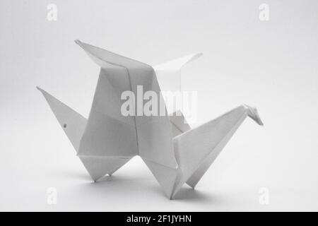 Oiseau d'origami en papier Banque D'Images