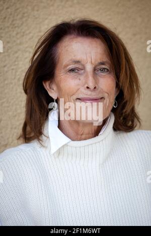 Portrait of smiling young woman Banque D'Images