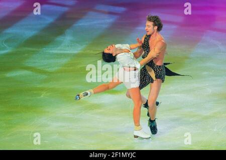 PATINAGE ARTISTIQUE - GRAND PRIX DE L'UIP - TROPHÉE ERIC BOMPARD 2010 - PARIS / BERCY (FRA) - 28/11/2010 - GALA DE DANSE SUR GLACE - NATHALIE PECHALAT / FABIAN BOURZAT (FRA) - PHOTO : STEPHANE ALLAMAN / DPPI Banque D'Images