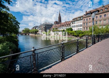 Vieille ville historique et quartier de la petite France à Strasbourg Banque D'Images