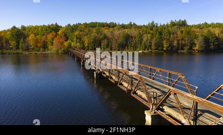 Passerelle Lac Crossing Adirondack State Park New York Banque D'Images
