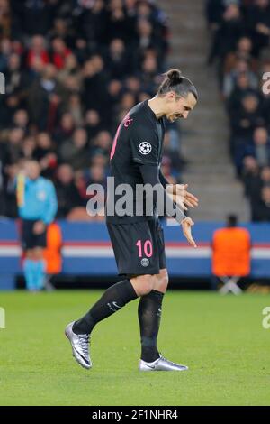 Zlatan Ibrahimovic (psg) lors du groupe de la Ligue des champions de l'UEFA UN match Paris Saint Germain (PSG) contre Shakhtar Donetsk le 8 décembre 2015, au stade du Parc des Princes à Paris, France - photo Stephane Allaman / DPPI Banque D'Images