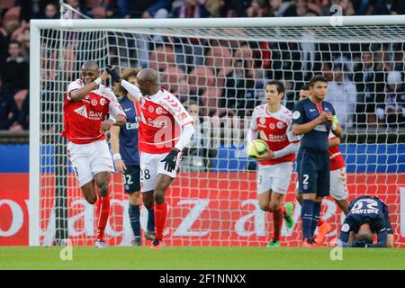 Le Prince Oniangue (Stade de Reims) a marqué un but, Antoine Conte (Stade de Reims), David Luiz Moreira Marinho (psg), Thiago Emiliano da Silva (psg), Layvin Kurzawa (psg) lors du championnat de France Ligue 1 match de football entre Paris Saint Germain et Stade de Reims le 20 février, 2016 au stade du Parc des Princes à Paris, France - photo Stephane Allaman / DPPI Banque D'Images