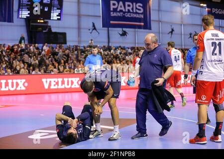 Nikola Karabatic (PSG Hanball), Daniel Narcisse (PSG Hanball) lors du match de la Ligue des champions de l'EHF entre Paris Saint-Germain Handball et SG Flensburg-Handewitt le 6 mars 2016 à Halle Georges Carpentier à Paris, France - photo Stephane Allaman / DPPI Banque D'Images