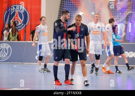 Nikola Karabatic (PSG Hanball), Daniel Narcisse (PSG Hanball) lors du championnat de France D1 Handball match entre Paris Saint Germain Handball (PSG) et Montpellier Handball, le 12 mai 2016 au stade Pierre de Coubertin à Paris, France - photo Stephane Allaman / DPPI Banque D'Images