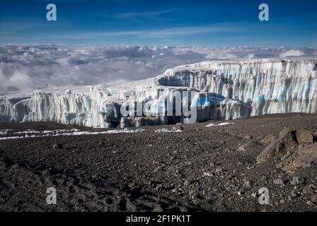 Glacier Decken au sommet du mont Kilimanjaro, pic Uhuru, Tanzanie, Afrique Blick auf den DECKENGLETSCHER, Gletscher auf dem Kilimanjaro, PIC UHURU, T Banque D'Images